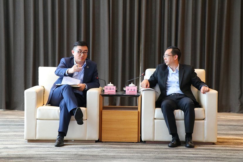 厲害了！人工智能獨(dú)角獸深蘭科技與德陽建投簽約啦！羅市長(zhǎng)現(xiàn)場(chǎng)見證哦！
